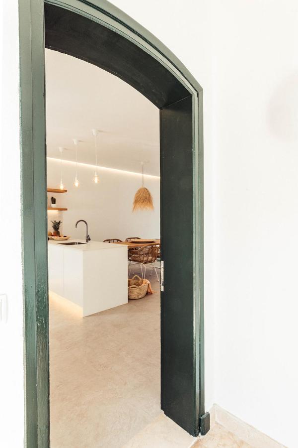 Apartamento Las Golondrinas Arenal - Adults Only Arenal d'en Castell Exterior photo