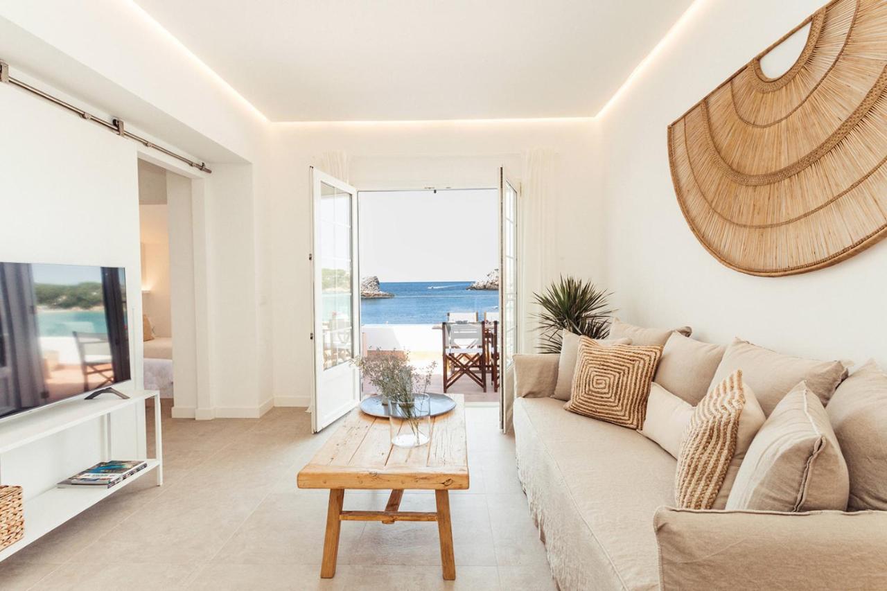 Apartamento Las Golondrinas Arenal - Adults Only Arenal d'en Castell Exterior photo